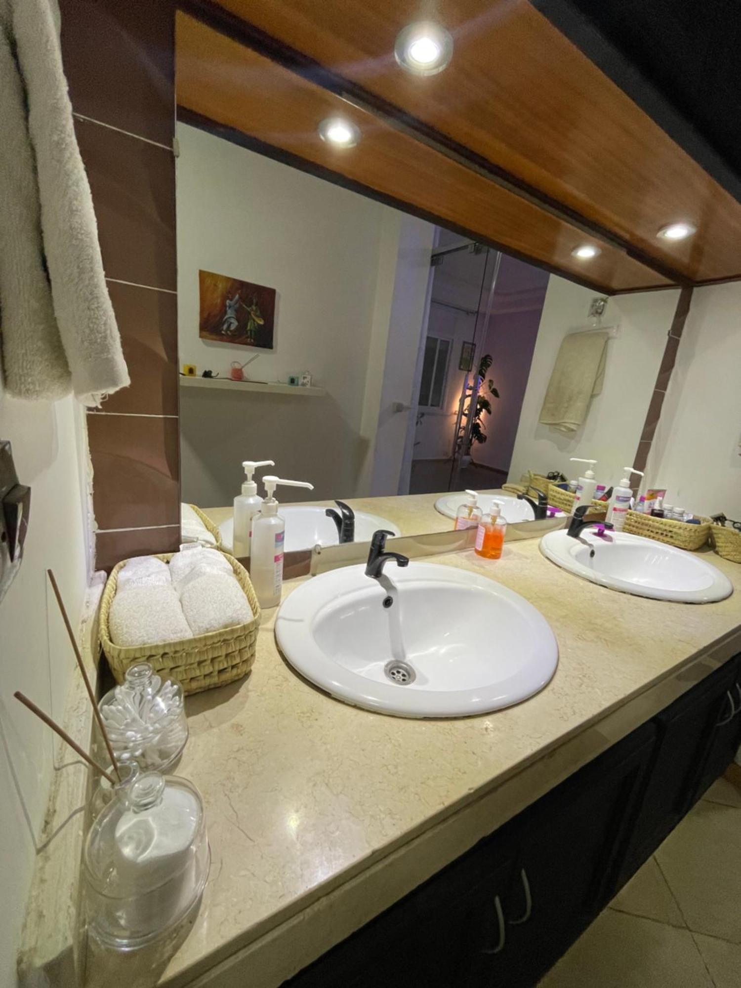 קניטרה Private Room Chambre Privee מראה חיצוני תמונה